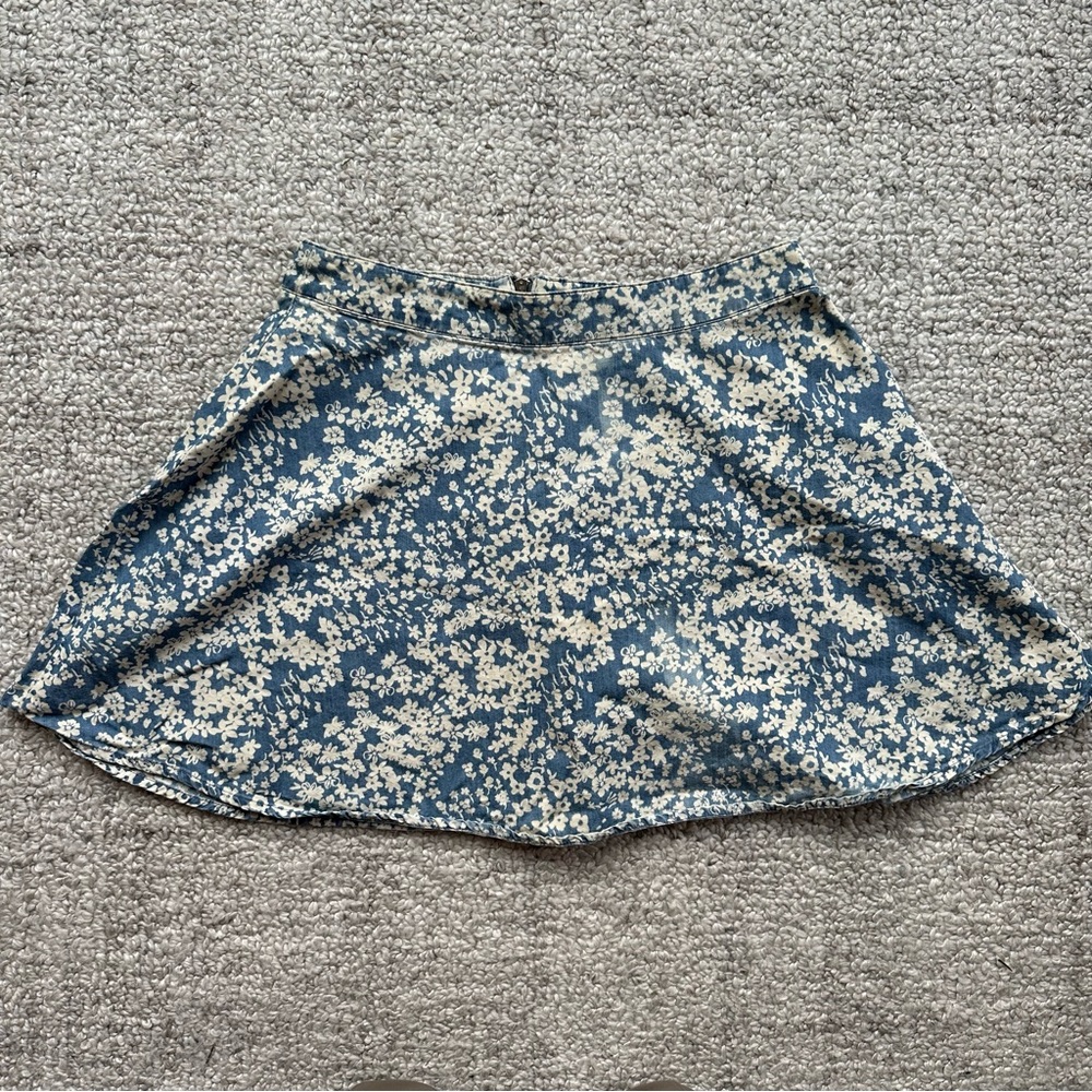 Forever 21 Blue and White Floral Skirt